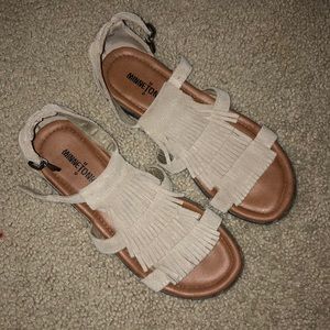 NEVER WORN! Minnetonka fringe sandals. 7.